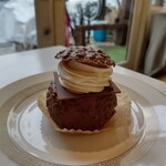 エサンス、柑橘系の味もした