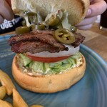 Louis Hamburger Restaurant - ハラペーニョバーガー