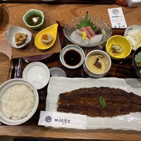 炭焼うな富士 名駅店 - 