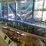 StarbucksCoffee - BTSから通路を通ってそのままターミナル21のショッピングモールへ