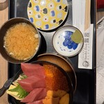 札幌海鮮丼専門店 すしどんぶり - 