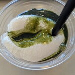 すき家 - 抹茶ムース、上から