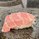 回転寿司 旬花 - 大トロ