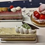 トシ・ヨロイヅカ - 