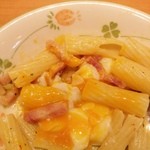 サイゼリヤ - 半熟たまごを絡めて！