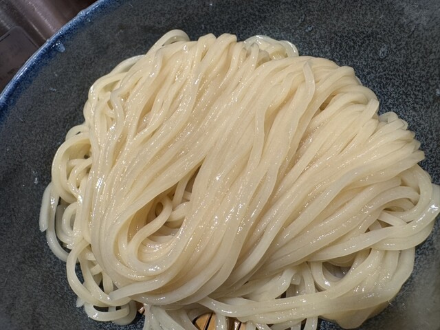 Ambitious Hana photo 2