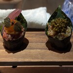 KEI Collection PARIS - 和牛のユッケの手巻き寿司（左）、中トロとキャビアの手巻き寿司（右）