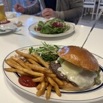 B-Pono - チーズバーガー