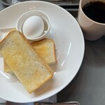 キングベーク - トーストセット　¥370