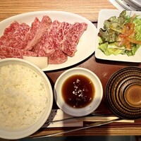 焼肉 しんうち 神楽坂 - カルビ