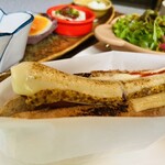 にぎ和伊カフェむろいし - パン料理