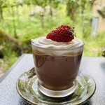 にぎ和伊カフェむろいし - 苺たっぷりババロア