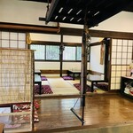 にぎ和伊カフェむろいし - 雰囲気の良い内観