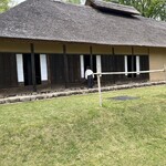 にぎ和伊カフェむろいし - 古民家が覗けます。