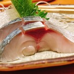 鮨 うみから - 美しいでしょ〜とろけるサバ
