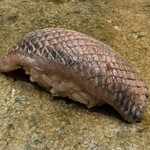 神田錦町 鮨たか晴 - 鰯（氷見）