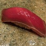 神田錦町 鮨たか晴 - マグロ（塩釜）漬け