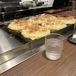 ぼてやん多奈加 - 表向いてる時は丸いお好み