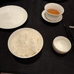 スーツァン・レストラン陳 - 白いご飯です。