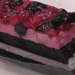 珈琲　蕃 銀座三丁目店 - いちごとブルーベリーのケーキ