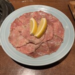 焼肉 静龍苑 - 中タン塩2人前