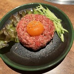 焼肉 静龍苑 - ユッケ