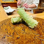 天ぷら もっこす - アスパラ（茎）　甘さにびっくり！