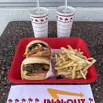 In-N-Out Burger - 『Cheese Burger Animal $4.25』 『French Fries $2.35』 『Soft Drink M $2.30』