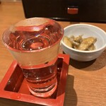 焼鳥酒場 のんべえ - 表面張力は旨い
