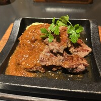 鉄板ダイニング 哲 - ハンバーグとハラミ