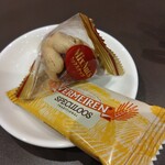 カフェ ル パン - サービスのお菓子