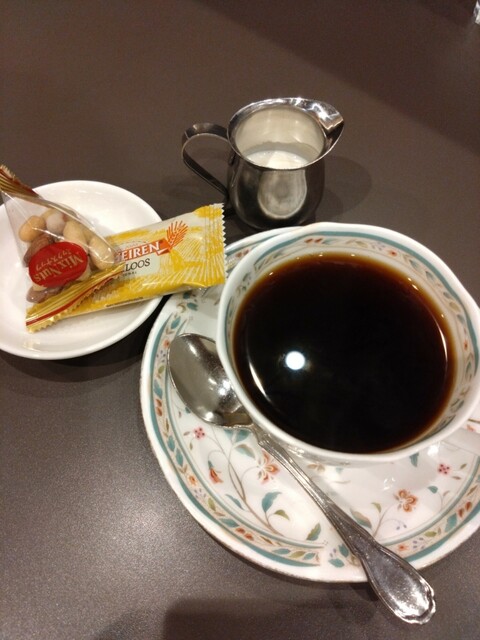 CAFE LE PIN Oosu Ten photo 3