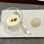 中国料理 豪華 - デザート（杏仁豆腐、ココナッツ団子）