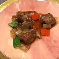 中国料理 豪華 - 牛ロースの黒胡椒炒め