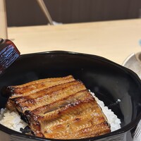 煮鰻の蒲焼丼　柊（半尾）