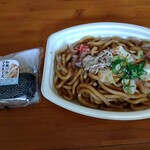 ファミリーマート  - 料理写真:ジューシー醤油焼うどん450円＋和風ツナマヨおにぎり158円