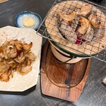 骨付きカルビ酒場 ○き - 小イワシの乾き物を炙って