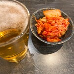 骨付きカルビ酒場 ○き - キムチがあっさり目で好み