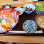 Kaizokutei - 海鮮丼