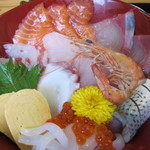 Kaizokutei - 海鮮丼