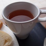 Deli & Cafe - ホットの紅茶
