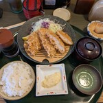 楽一楽座 - アジフライとヒレかつ定食