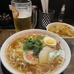 光来 - ビールにカレーにラーメンと贅沢3点盛り
