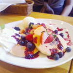 ロトンダ ナオ - ベリーベリーパンケーキ