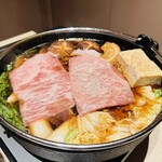 個室 和牛すき焼き 霜降り 新宿店 - 