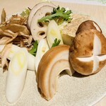 個室 和牛すき焼き 霜降り - 