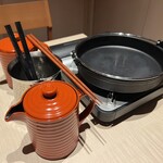 個室 和牛すき焼き 霜降り - 