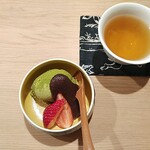 日本料理 おやま - デザート　自家製抹茶と苦みと餡の適度な甘みが非常においしい。