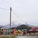 白神飯店 - 目の前に岩木山が見える