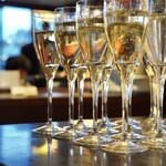 TWELVE ON THE PARK BAR & GRILL - 